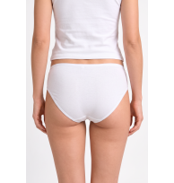 Slip Claudia weiss Rückansicht am Model