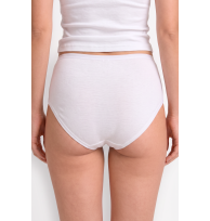 Panty Claudia weiss Rückansicht am Model