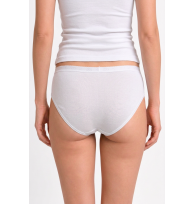 Slip Nicole weiss Rückansicht am Model