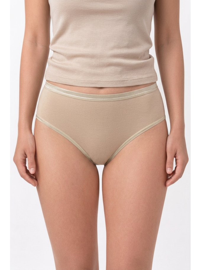 Slip Vera skin Vorderansicht am Model